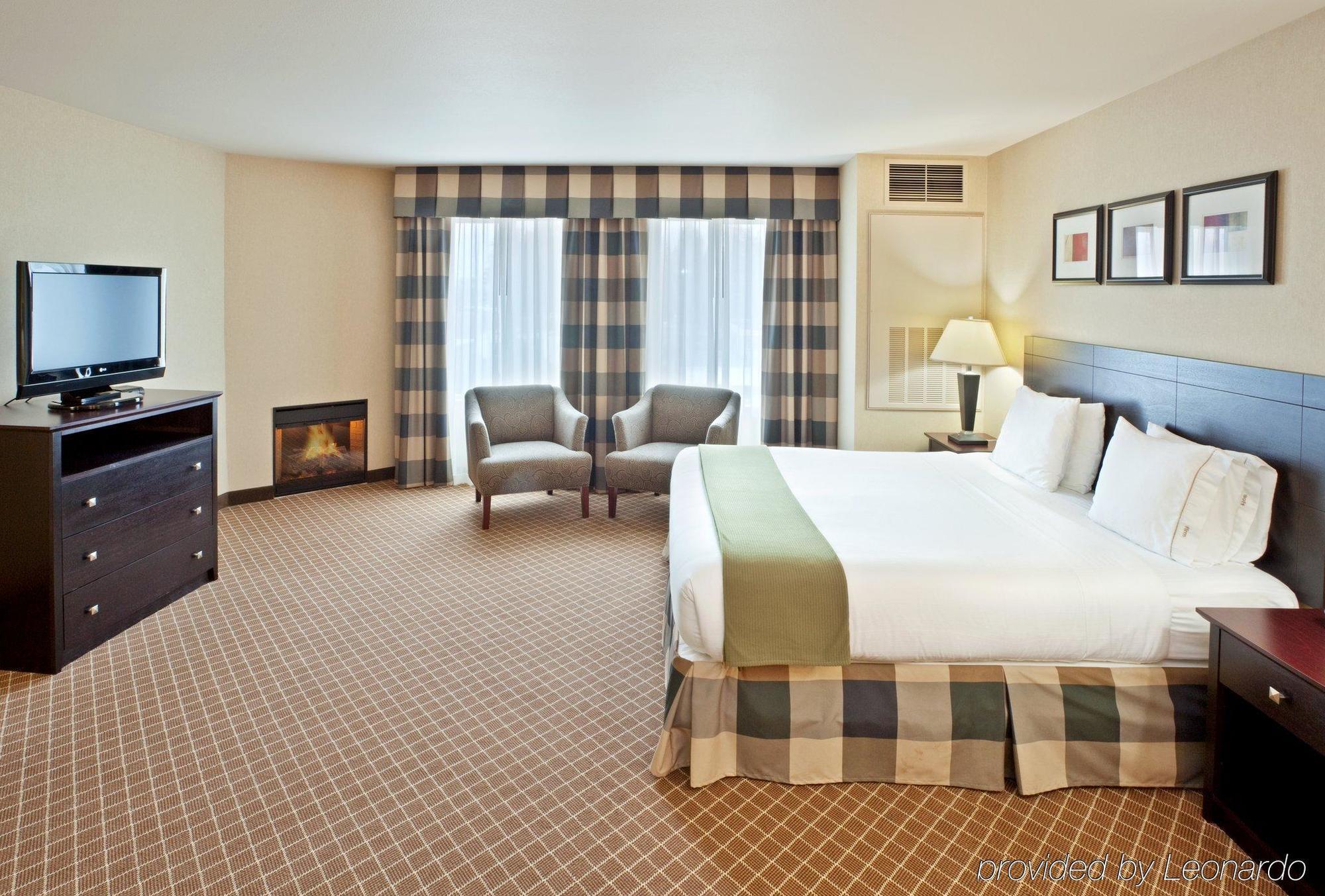 Holiday Inn Express Hotel & Suites Marysville By Ihg Kamer foto